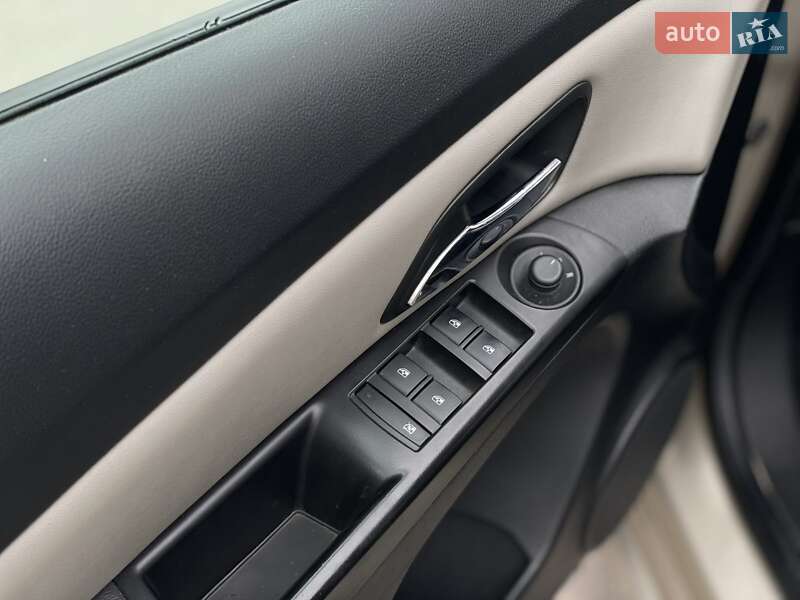 Седан Chevrolet Cruze 2014 в Дніпрі фото 13 Седан Chevrolet Cruze 2014 в Дніпрі