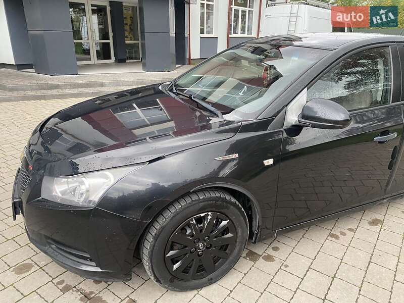 Хетчбек Chevrolet Cruze 2012 в Львові