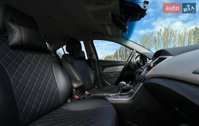 Седан Chevrolet Cruze 2012 в Кривом Роге фото 8 Седан Chevrolet Cruze 2012 в Кривом Роге