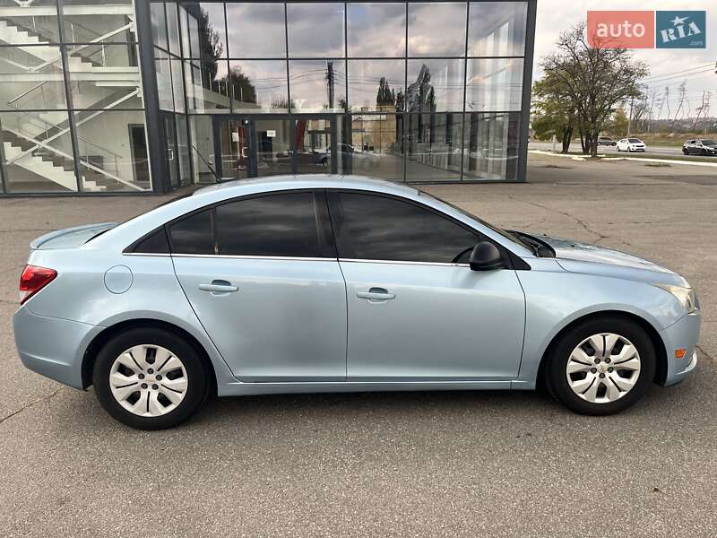 Chevrolet Cruze 2011