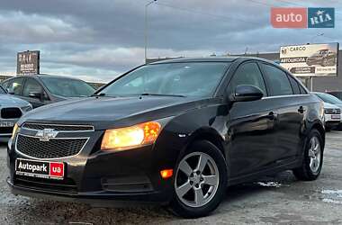Седан Chevrolet Cruze 2014 в Львові