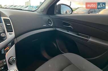 Седан Chevrolet Cruze 2014 в 