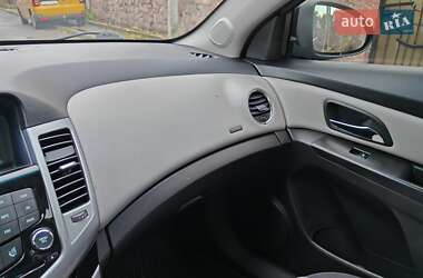Седан Chevrolet Cruze 2013 в 