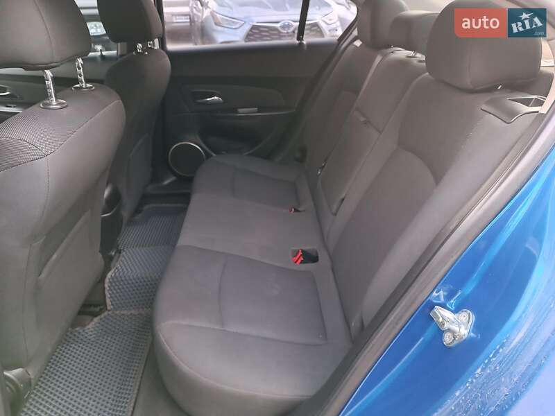 Седан Chevrolet Cruze 2011 в Харкові