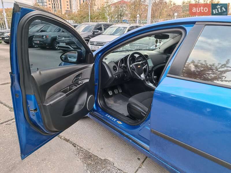 Седан Chevrolet Cruze 2011 в Харкові
