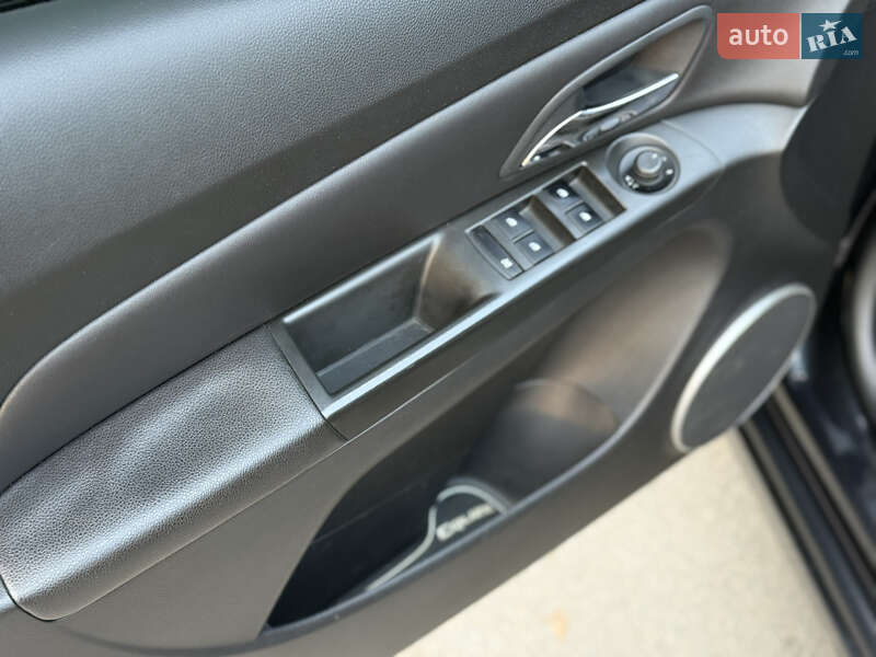 Седан Chevrolet Cruze 2012 в Харькове фото 32 Седан Chevrolet Cruze 2012 в Харькове