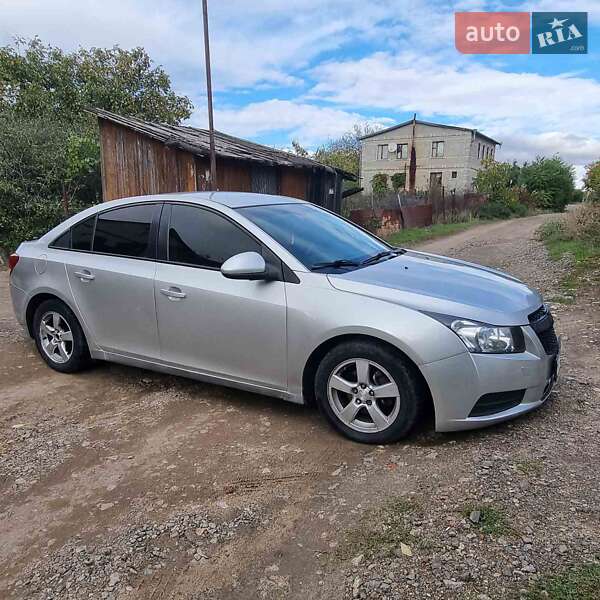 Седан Chevrolet Cruze 2014 в Одессе фото 35 Седан Chevrolet Cruze 2014 в Одессе