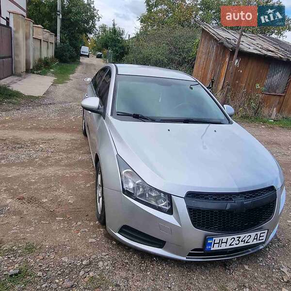 Седан Chevrolet Cruze 2014 в Одессе фото 8 Седан Chevrolet Cruze 2014 в Одессе