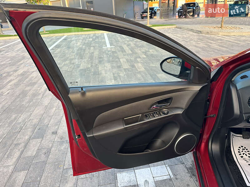 Универсал Chevrolet Cruze 2013 в Луцке фото 54 Универсал Chevrolet Cruze 2013 в Луцке