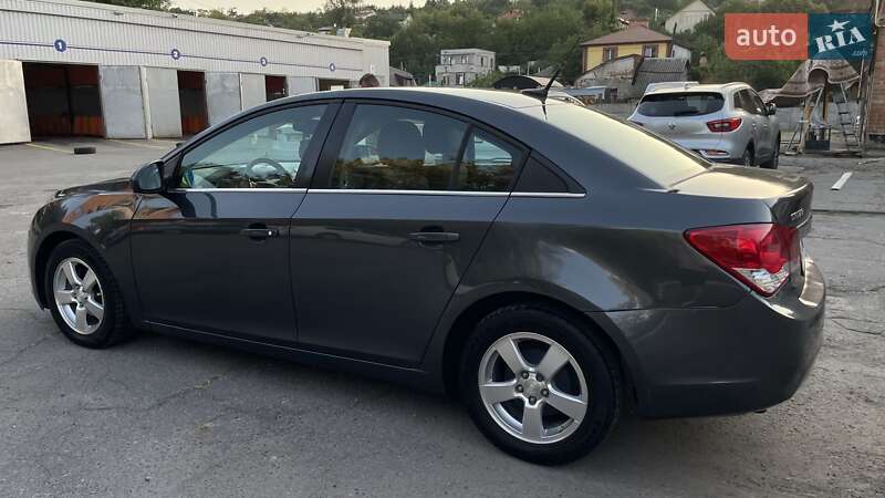Седан Chevrolet Cruze 2013 в Полтаві