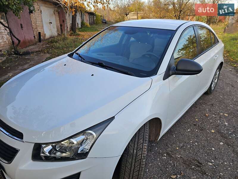 Седан Chevrolet Cruze 2015 в Кривому Розі