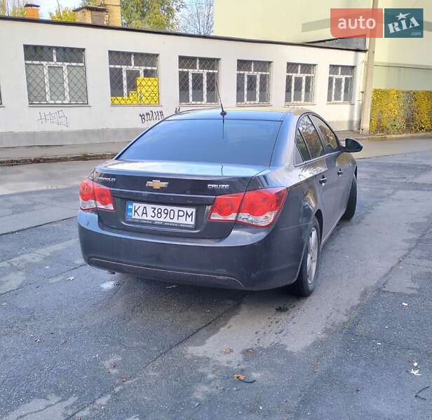 Седан Chevrolet Cruze 2011 в Киеве фото 4 Седан Chevrolet Cruze 2011 в Киеве