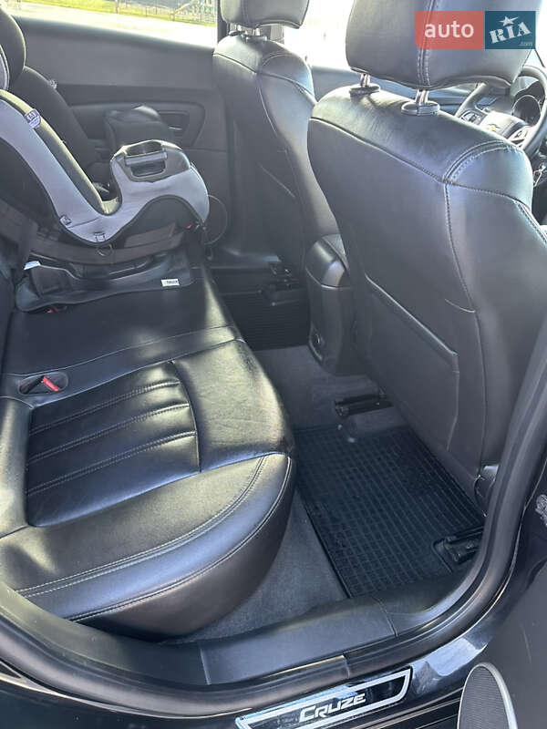 Седан Chevrolet Cruze 2013 в Луцке