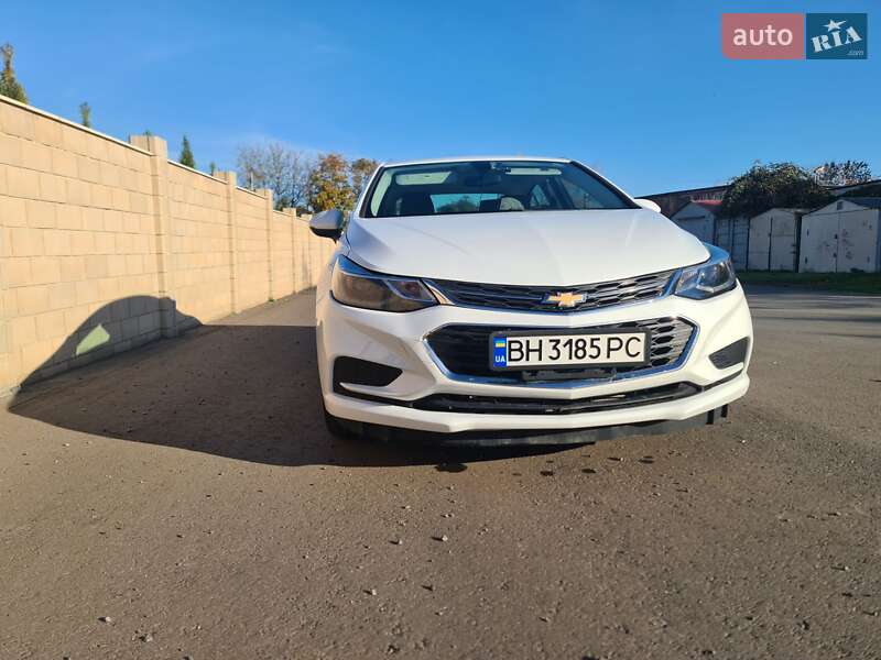 Седан Chevrolet Cruze 2016 в Черноморске