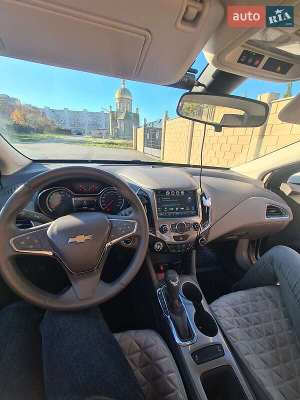 Седан Chevrolet Cruze 2016 в Черноморске