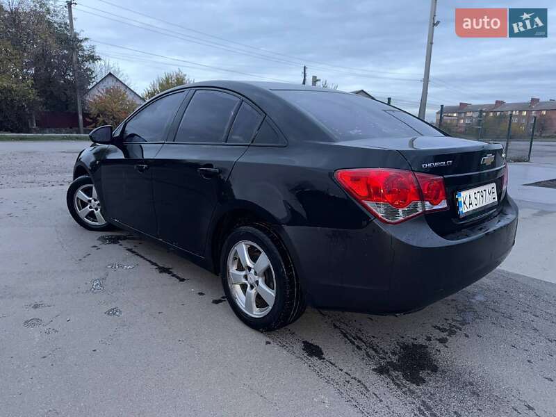 Седан Chevrolet Cruze 2009 в Виннице