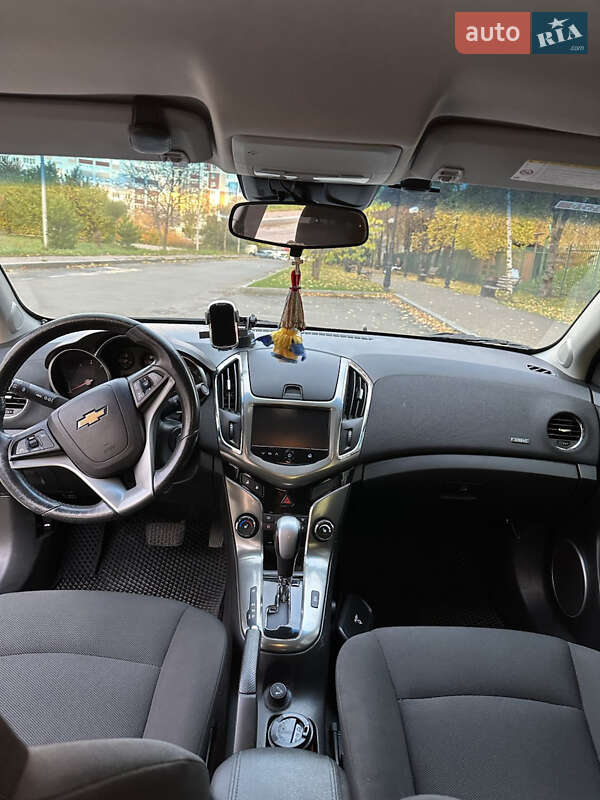 Седан Chevrolet Cruze 2014 в Киеве