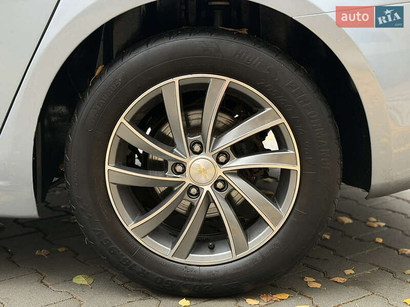 Седан Chevrolet Cruze 2009 в Тернополе фото 8 Седан Chevrolet Cruze 2009 в Тернополе