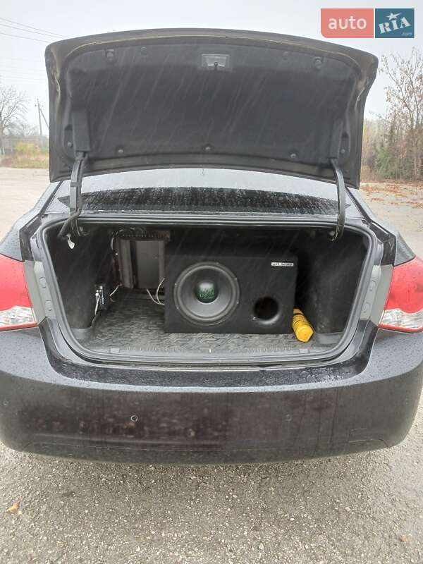 Седан Chevrolet Cruze 2011 в Кельменцах фото 10 Седан Chevrolet Cruze 2011 в Кельменцах