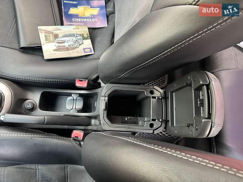 Седан Chevrolet Cruze 2009 в Тернополе