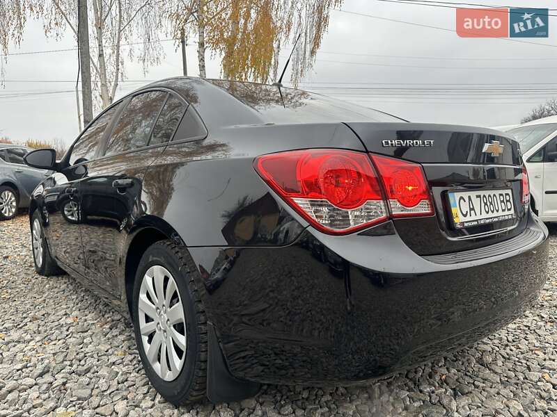 Седан Chevrolet Cruze 2010 в Смеле