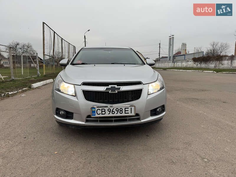 Хэтчбек Chevrolet Cruze 2011 в Прилуках фото 4 Хэтчбек Chevrolet Cruze 2011 в Прилуках