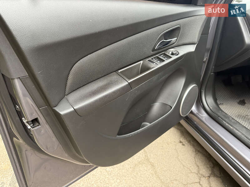Седан Chevrolet Cruze 2014 в Ніжині фото 11 Седан Chevrolet Cruze 2014 в Ніжині