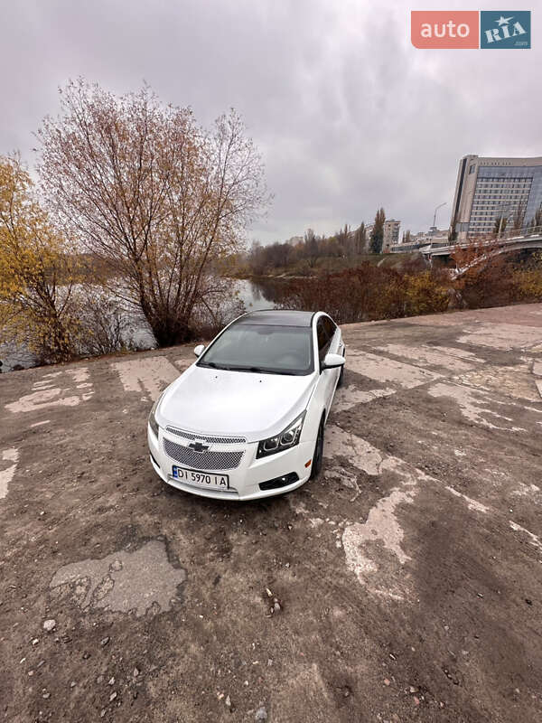 Седан Chevrolet Cruze 2012 в Киеве