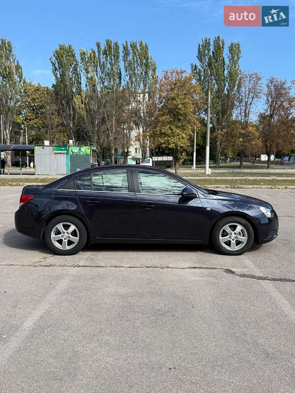 Седан Chevrolet Cruze 2014 в Запорожье