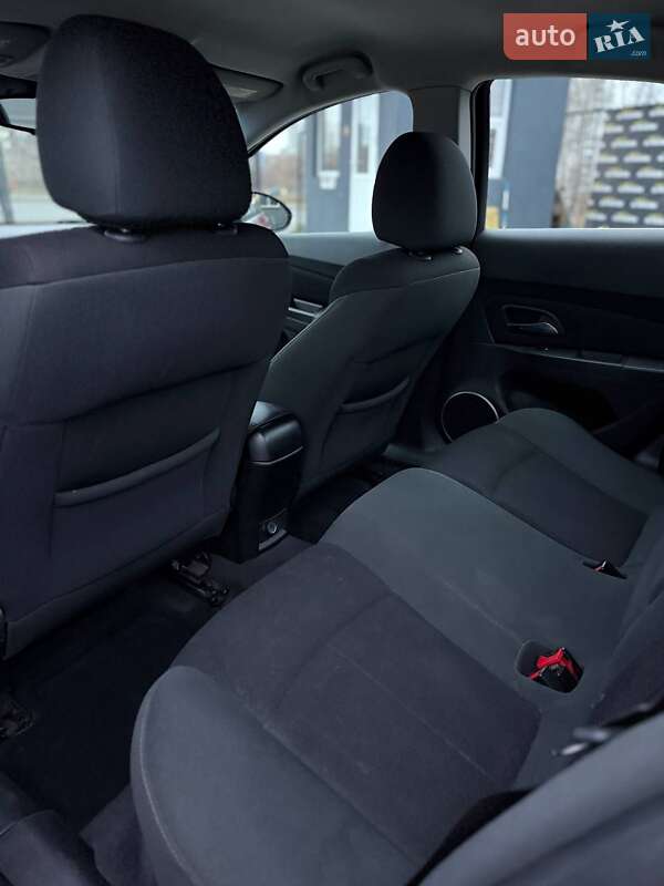 Седан Chevrolet Cruze 2011 в Киеве