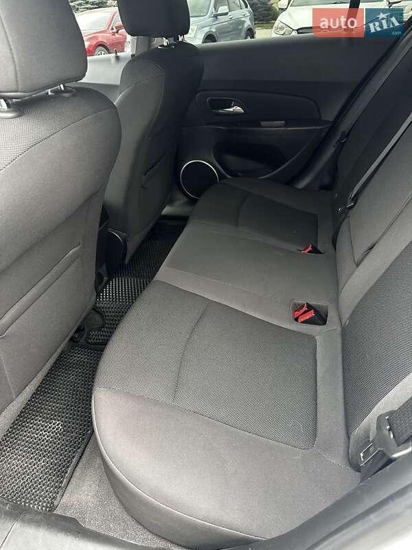 Седан Chevrolet Cruze 2014 в Запоріжжі