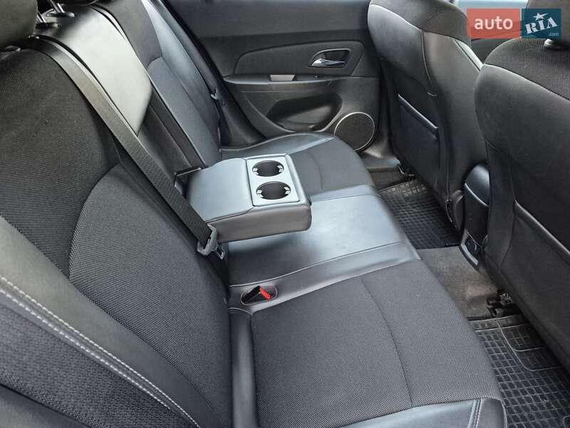 Универсал Chevrolet Cruze 2013 в Ровно фото 33 Универсал Chevrolet Cruze 2013 в Ровно