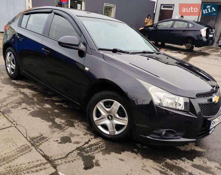 Хэтчбек Chevrolet Cruze 2012 в Киеве фото 6 Хэтчбек Chevrolet Cruze 2012 в Киеве