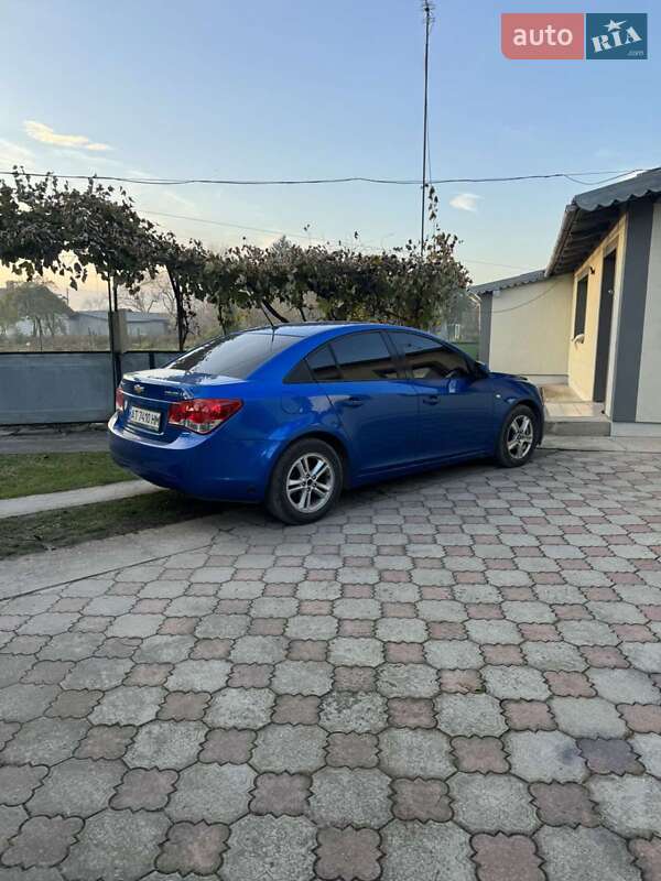 Седан Chevrolet Cruze 2009 в Городенке