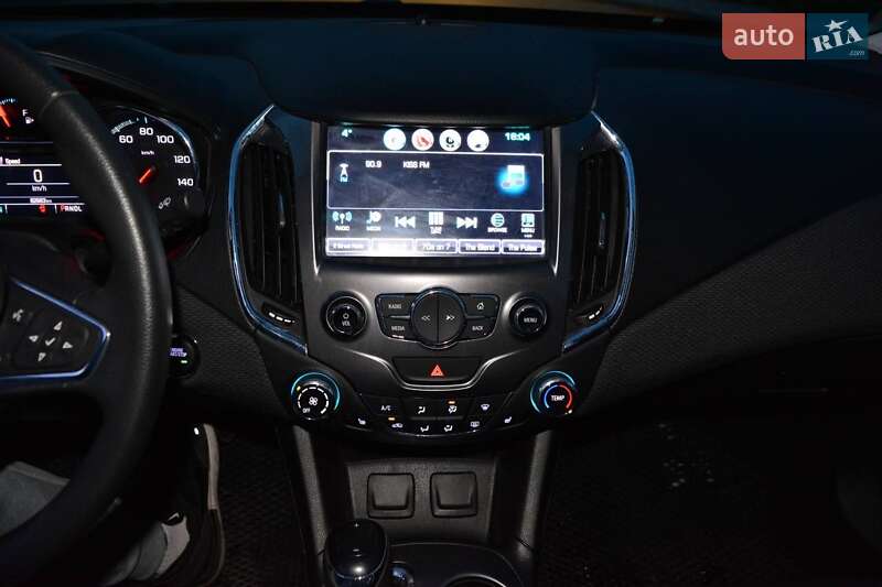 Седан Chevrolet Cruze 2016 в Ровно