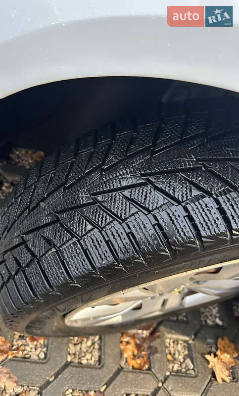 Седан Chevrolet Cruze 2015 в Львове