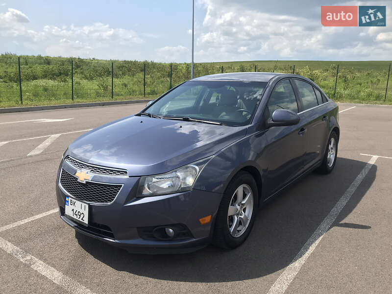 Седан Chevrolet Cruze 2012 в Ровно