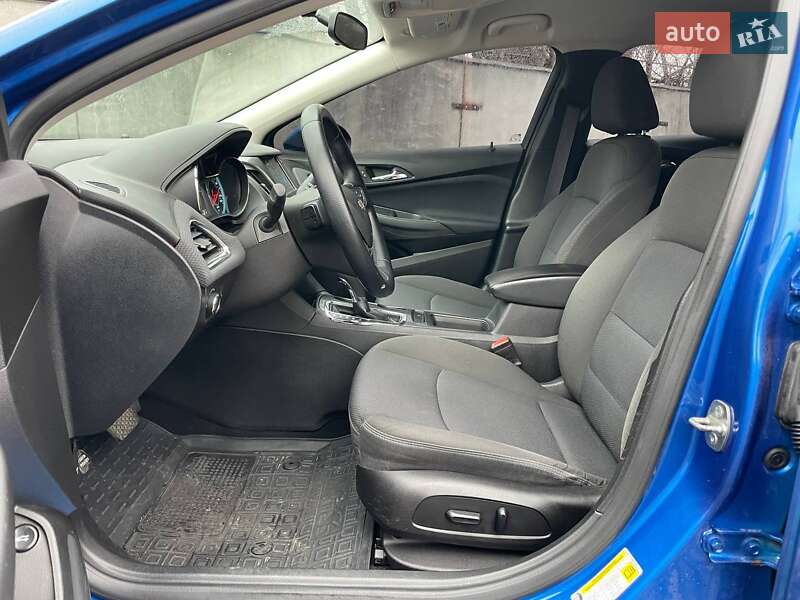 Седан Chevrolet Cruze 2016 в Києві