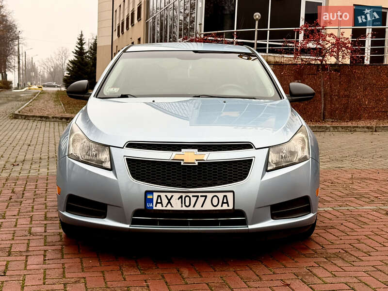Седан Chevrolet Cruze 2011 в Харькове