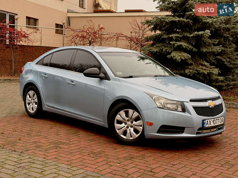 Седан Chevrolet Cruze 2011 в Харькове