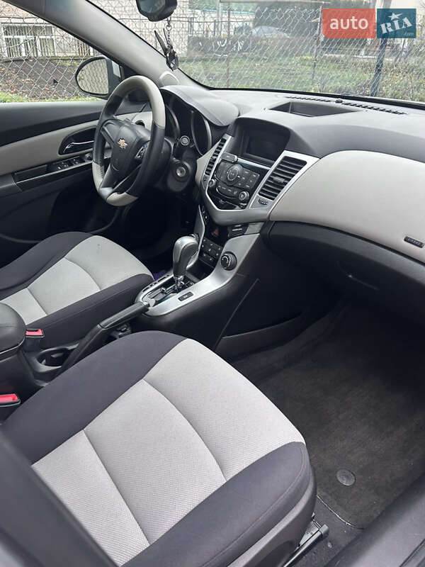 Седан Chevrolet Cruze 2013 в Луцьку