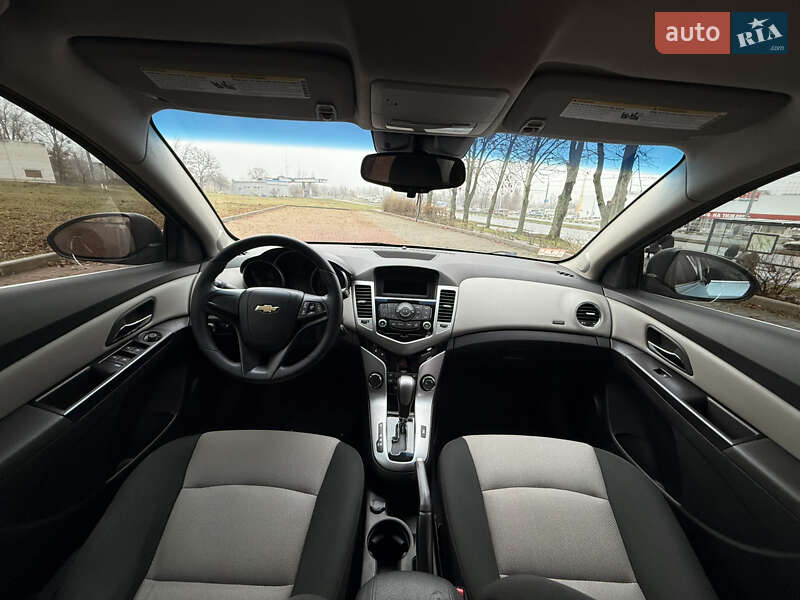Седан Chevrolet Cruze 2011 в Харькове