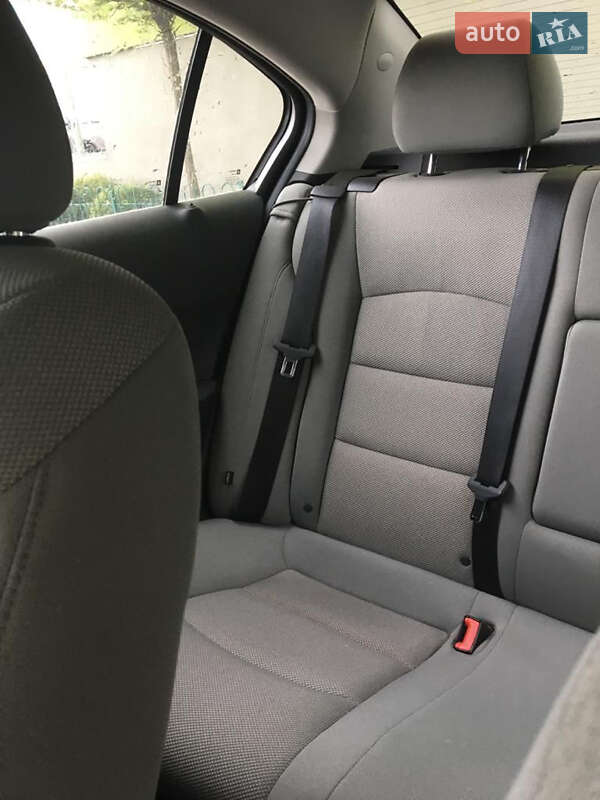 Седан Chevrolet Cruze 2013 в Киеве