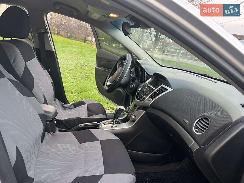 Седан Chevrolet Cruze 2015 в Одессе фото 12 Седан Chevrolet Cruze 2015 в Одессе
