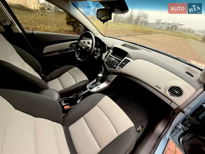 Седан Chevrolet Cruze 2011 в Харькове фото 26 Седан Chevrolet Cruze 2011 в Харькове
