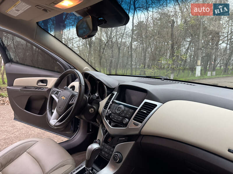 Седан Chevrolet Cruze 2014 в Одессе фото 45 Седан Chevrolet Cruze 2014 в Одессе
