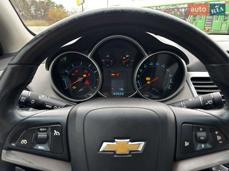 Седан Chevrolet Cruze 2011 в Кропивницком