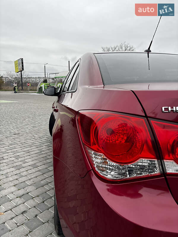 Седан Chevrolet Cruze 2011 в Кропивницком