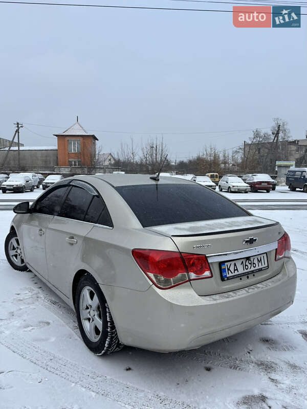 Седан Chevrolet Cruze 2014 в Чернигове
