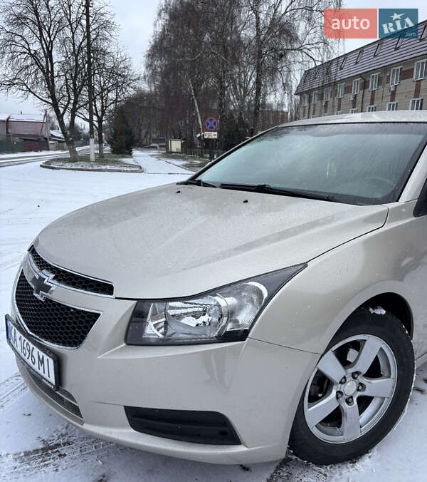 Седан Chevrolet Cruze 2014 в Чернигове